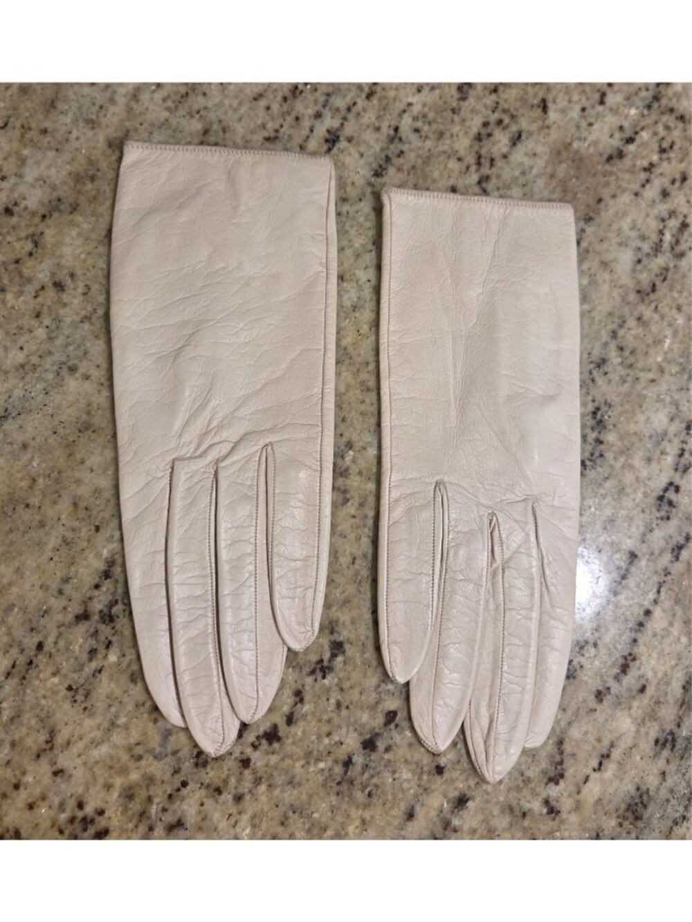 Vintage Womens Size S 6.5 Tan Kidskin Leather Silk Lined Short Gloves France